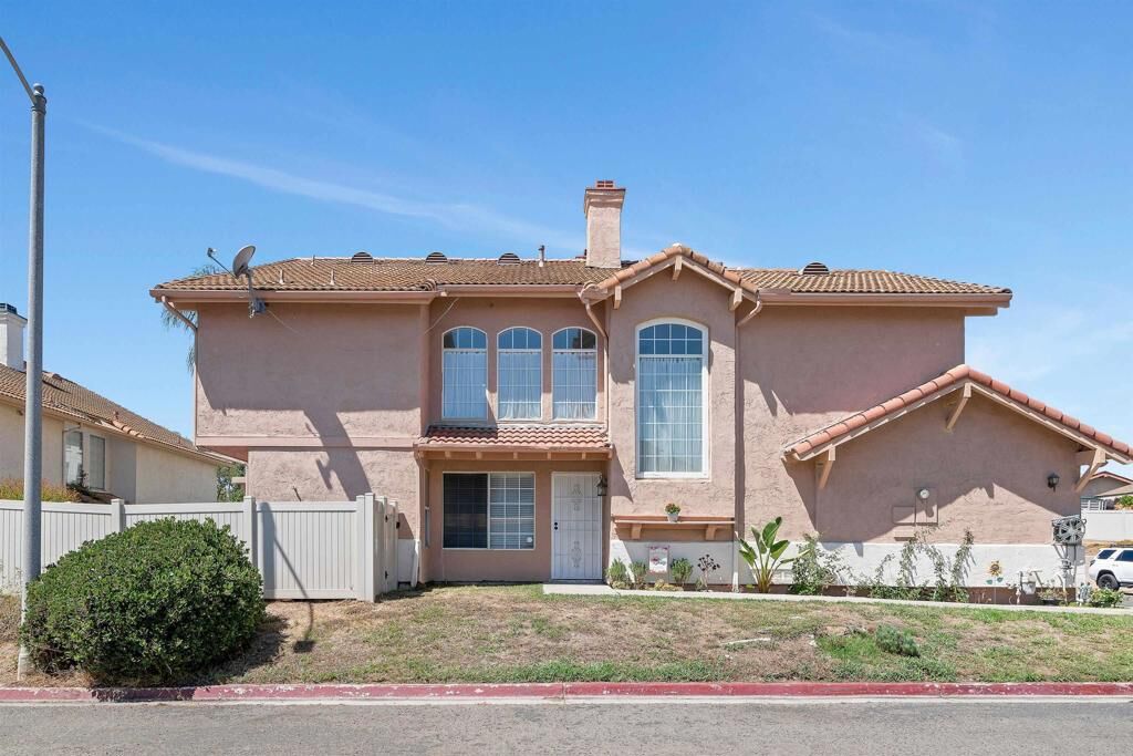 Property Photo: 1756 Promenade Circle CA 92083