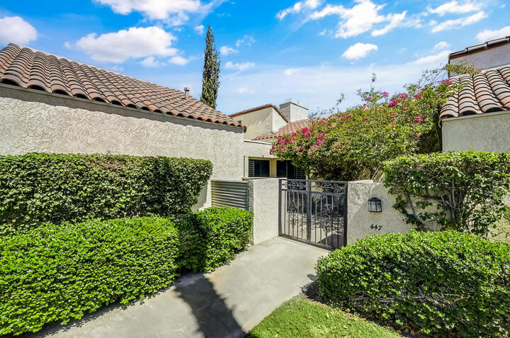 Property Photo: 447 Sunningdale Drive CA 92270