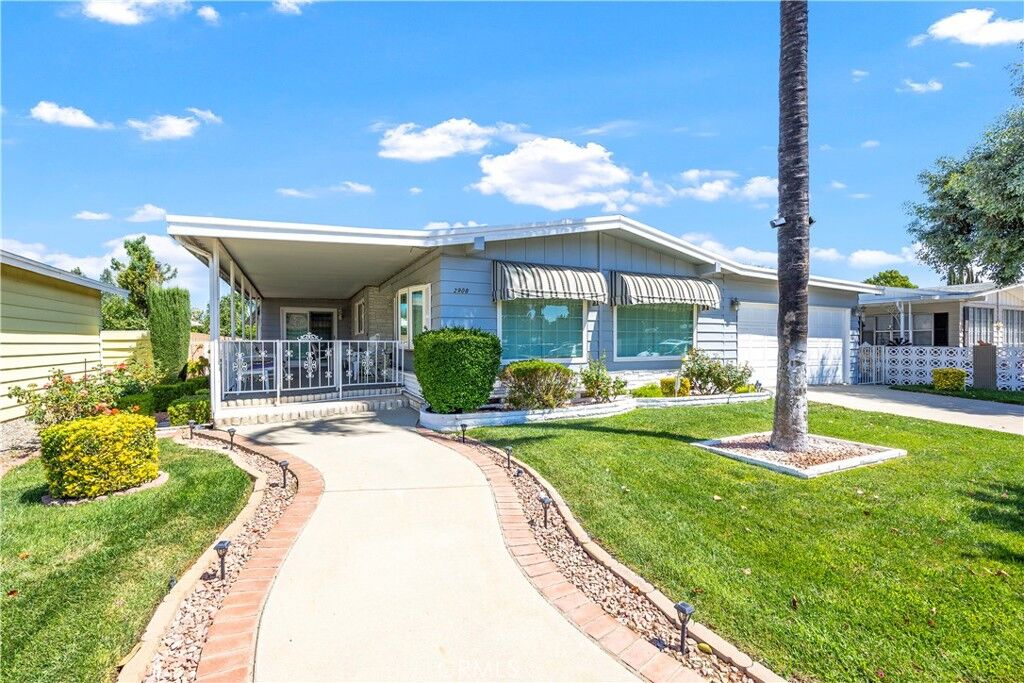 Property Photo:  2908 Jacaranda Way  CA 92545 