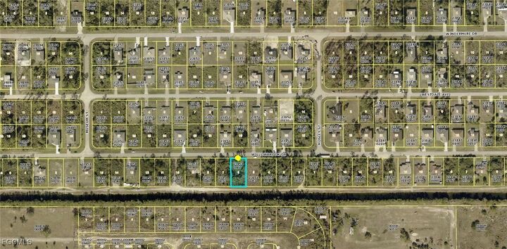 Property Photo: 483 Willowbrook Drive FL 33972
