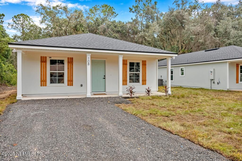 Property Photo:  108 Big Apple Road  FL 32131 