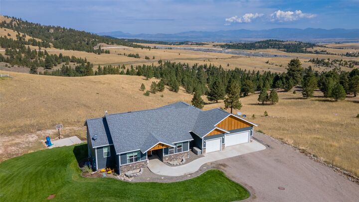 Property Photo: 9 Ridge View Circle MT 59634