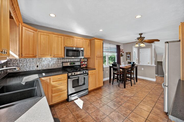 Property Photo: 36 Perkins Road NH 03053
