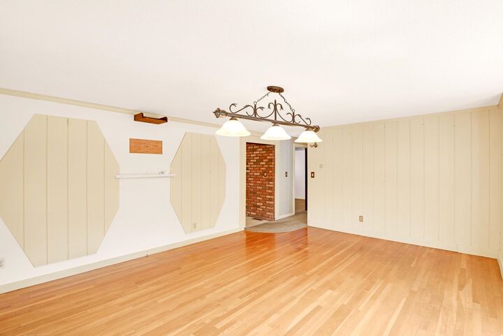 Property Photo: 92 Old Dover Road NH 03867