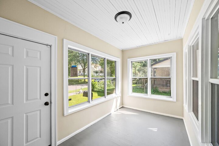 Property Photo: 2119 Oliver Avenue N MN 55411