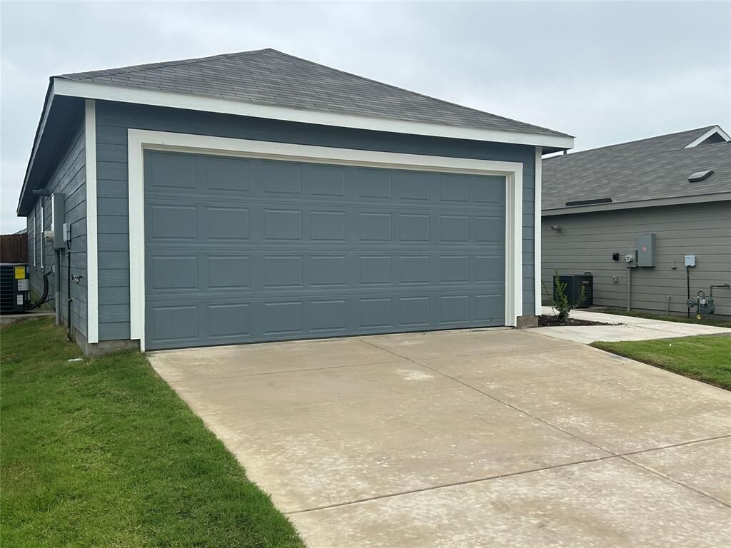 Property Photo:  2107 Spartan Drive  TX 75114 