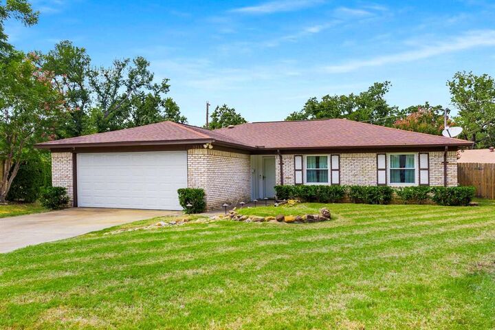 Photo de la propriété: 3213 Shere Circle TX 75060