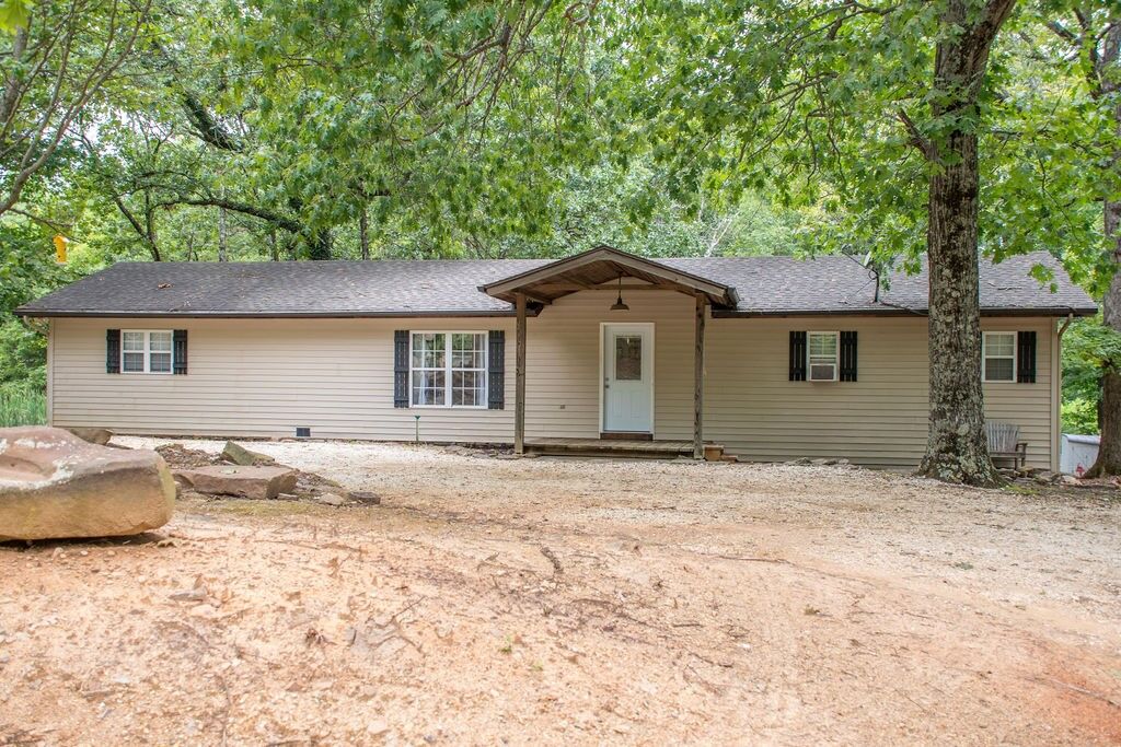 Property Photo:  253 McKean  AR 72774 