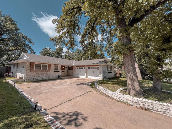 Property Photo: 2121 N Markwell Avenue OK 73127