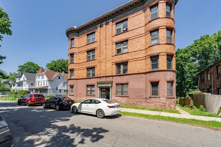 92 Woodside Ter  Springfield MA 01108 photo
