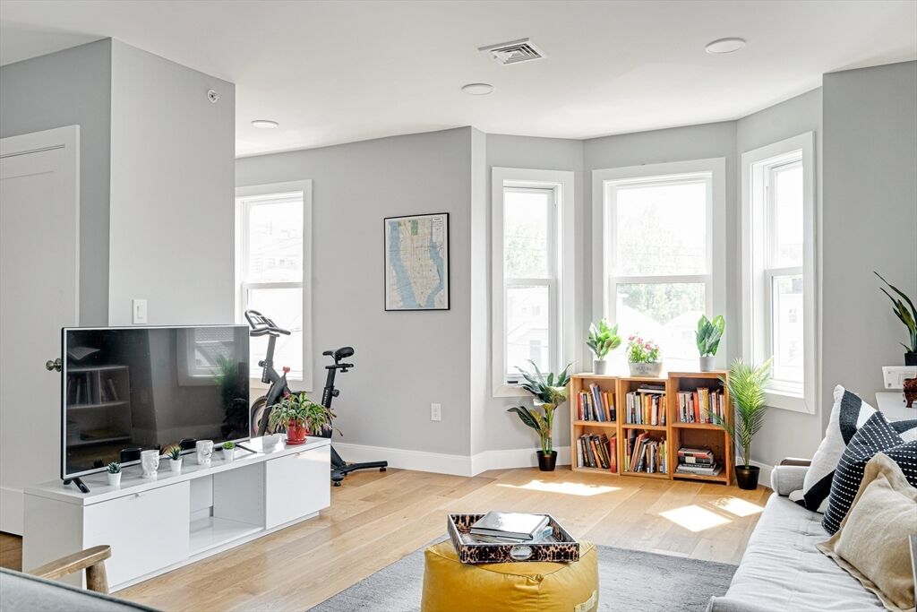 Property Photo: 19 Plymouth Street 3 MA 02141