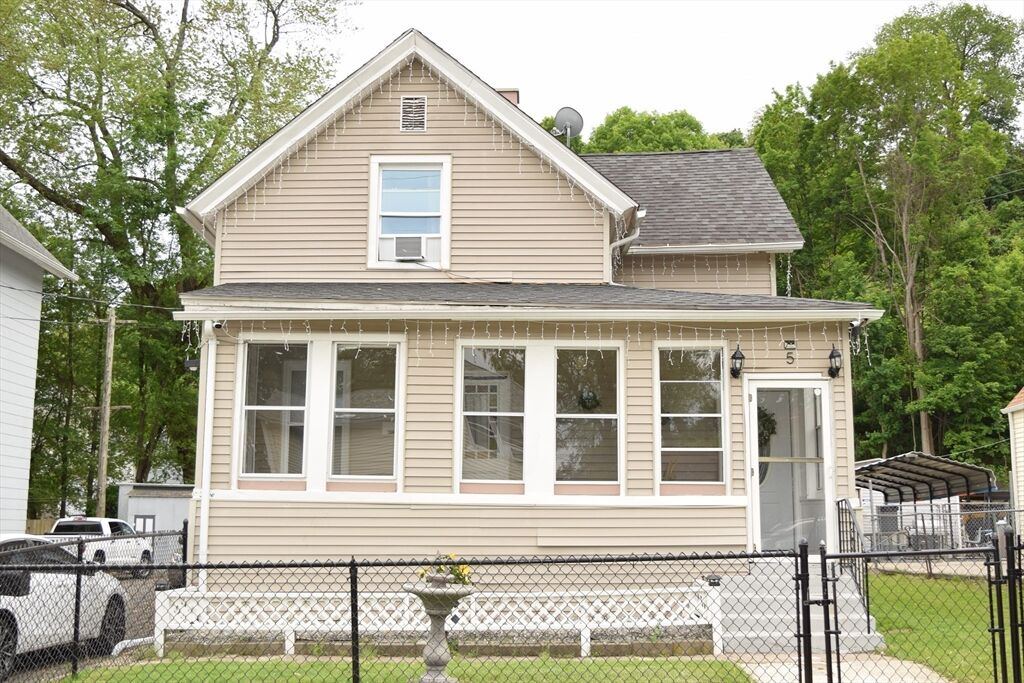 Property Photo: 5 Vernon St MA 01040