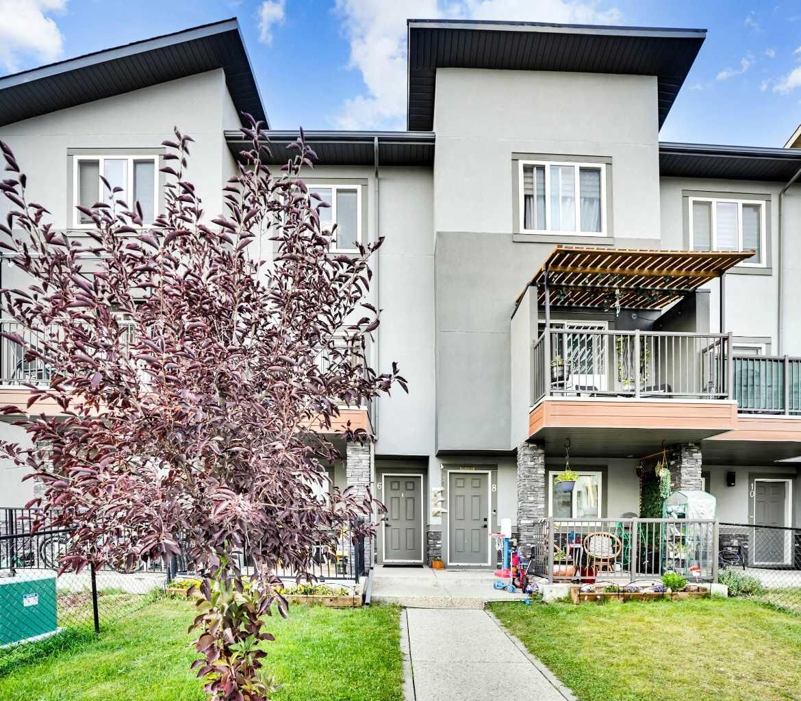 Property Photo: 6 Skyview Close NE AB T3N 1P5