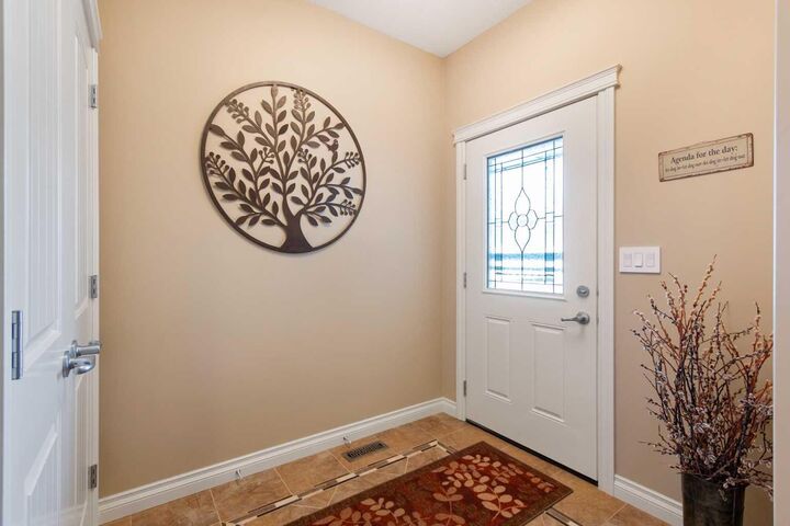 Property Photo:  6 Valiant Crescent  AB T4H 0A7 