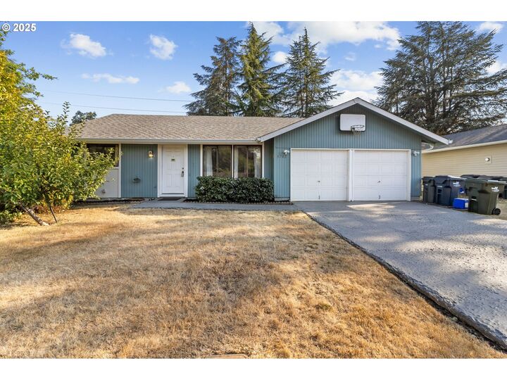 Property Photo: 3702 Peppertree Dr OR 97402