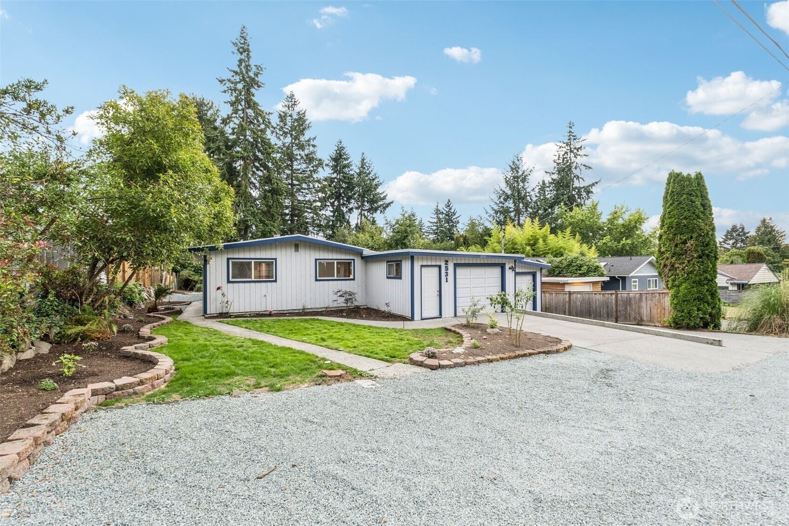 Property Photo: 2531 NE 204th Street WA 98155