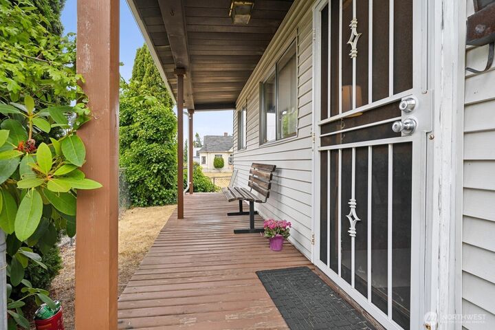 Property Photo: 2325 S Wilkeson Street WA 98405