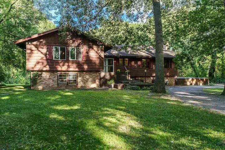 9601 Beaver Valley Rd  Belvidere IL 61008 photo