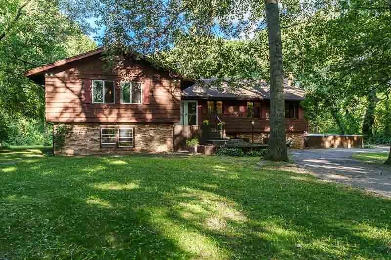 Property Photo: 9601 Beaver Valley Rd IL 61008