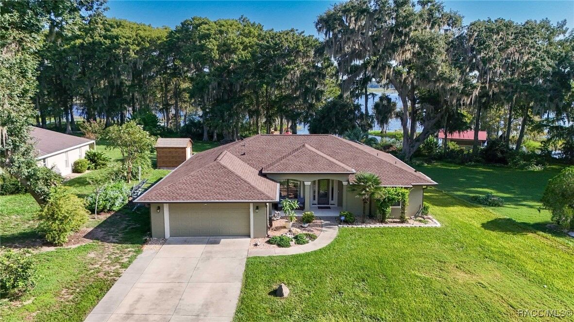 Property Photo:  3983 E Eagle Trail  FL 34442 