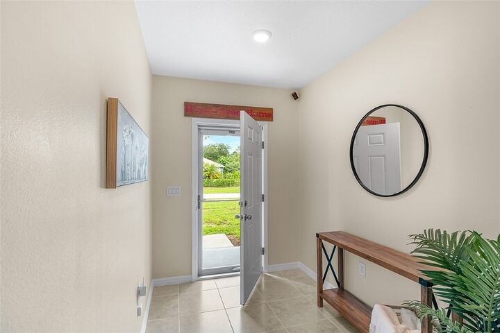 Property Photo: 8176 101st Court FL 32967