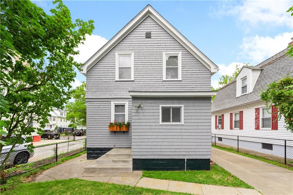 Property Photo:  274 Montgomery Avenue  RI 02905