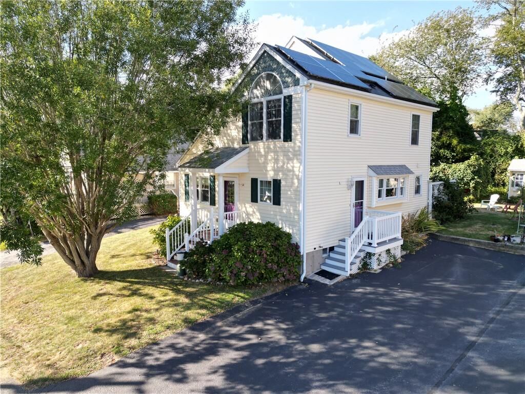 Property Photo:  17 Westside Road  RI 02879 