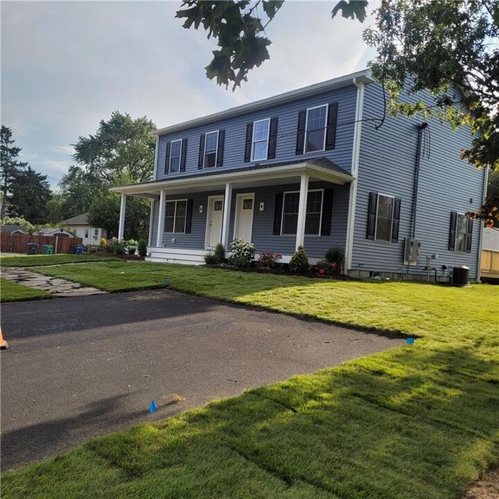 215 Pequot Avenue  Warwick RI 02889 photo