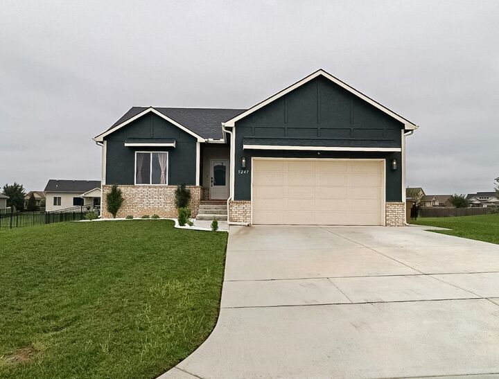 5247 N Cambridge St  Bel Aire KS 67226 photo