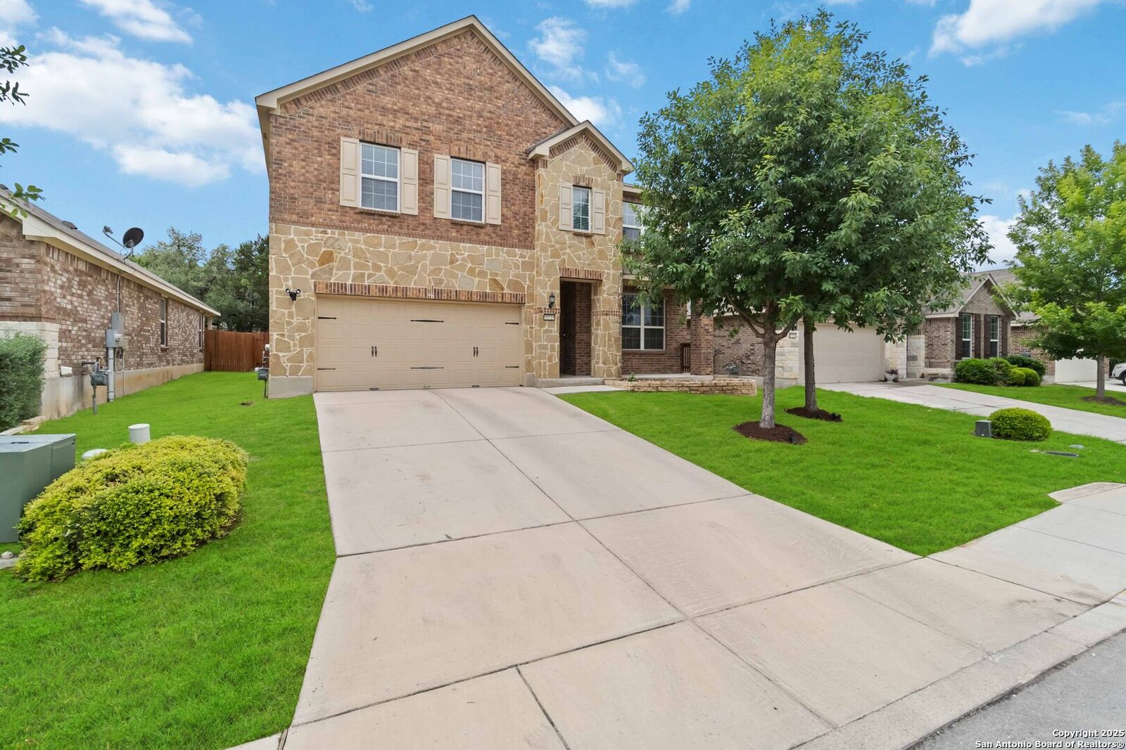 Property Photo: 10719 Serrento Hi TX 78023