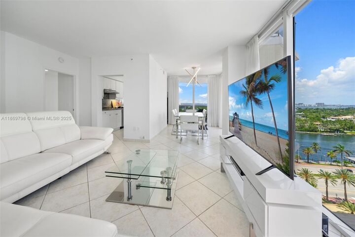 Property Photo:  4779 Collins Ave 1507  FL 33140 