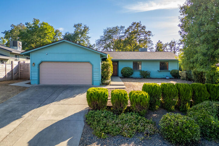 1756 Mary Lake Drive  Redding CA 96001 photo