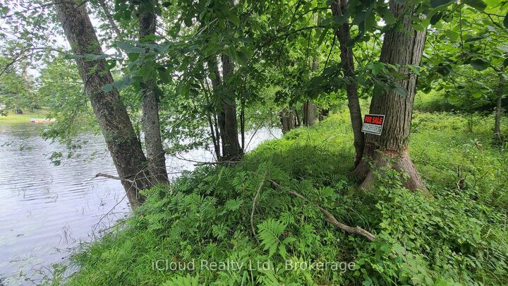 Property Photo:  233 Trillium Lane  ON K0K 3J0 
