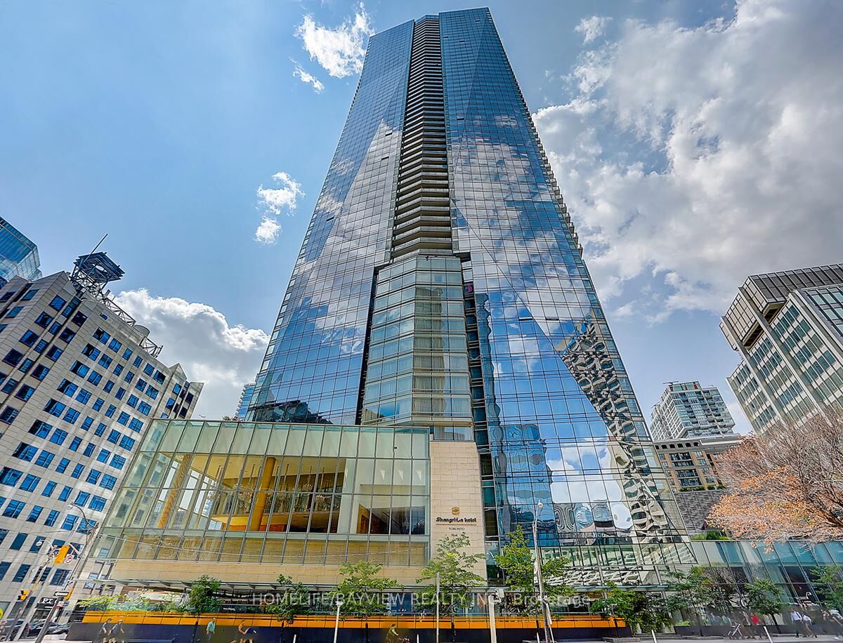Property Photo: 180 University Avenue 5404 ON M5H 0A2