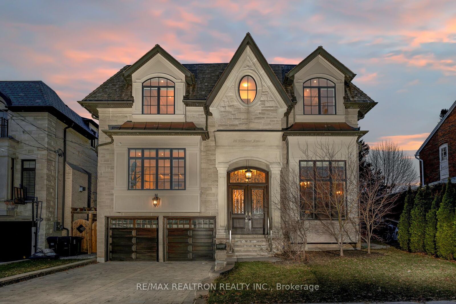Photo de la propriété: 86 Hillcrest Avenue ON M2N 3N7