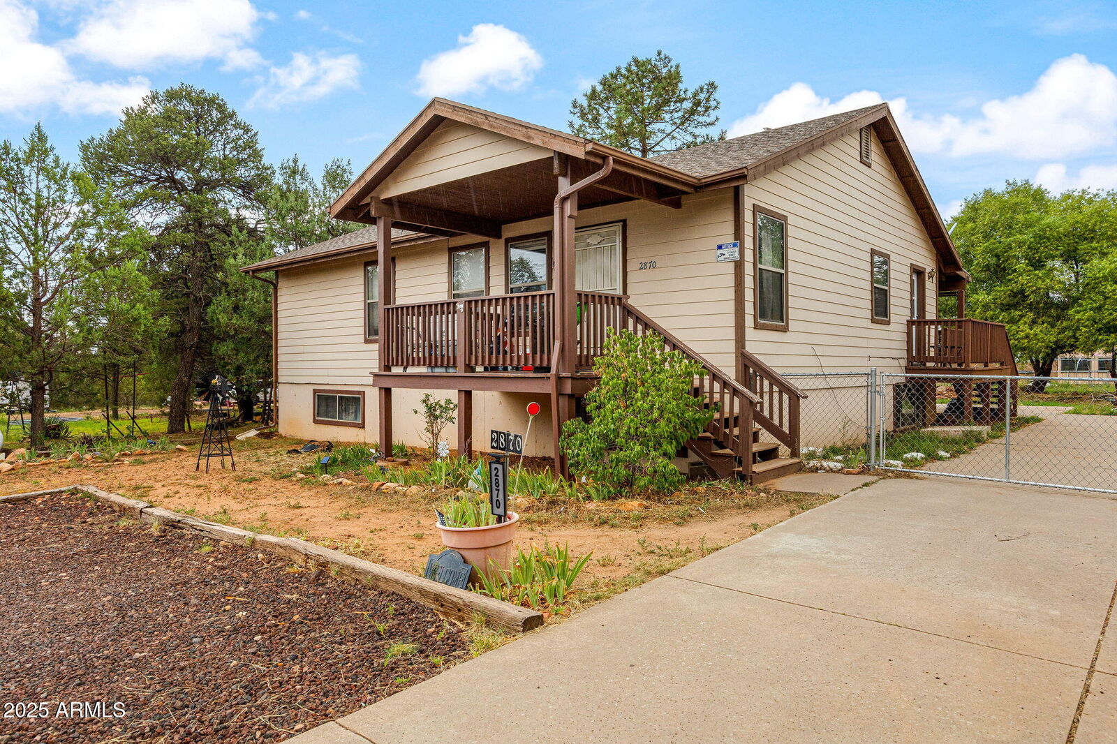 Property Photo: 2870 Mustang Trail AZ 85933