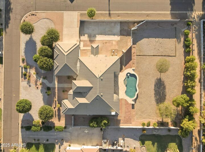 Property Photo:  19914 E Calle De Flores --  AZ 85142 