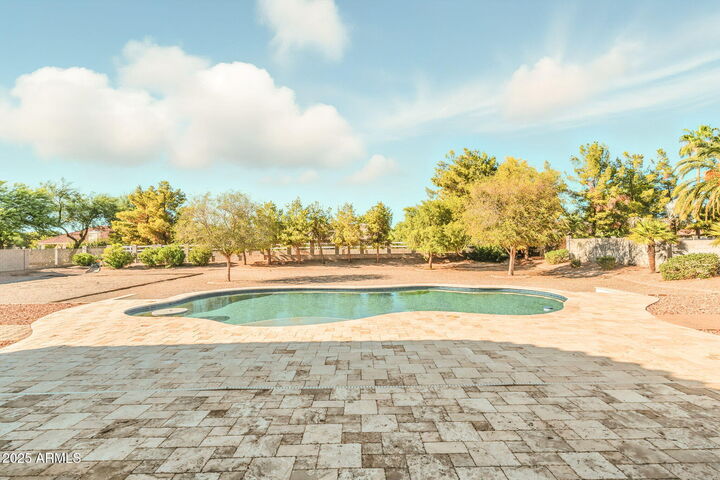 Property Photo:  19914 E Calle De Flores --  AZ 85142 