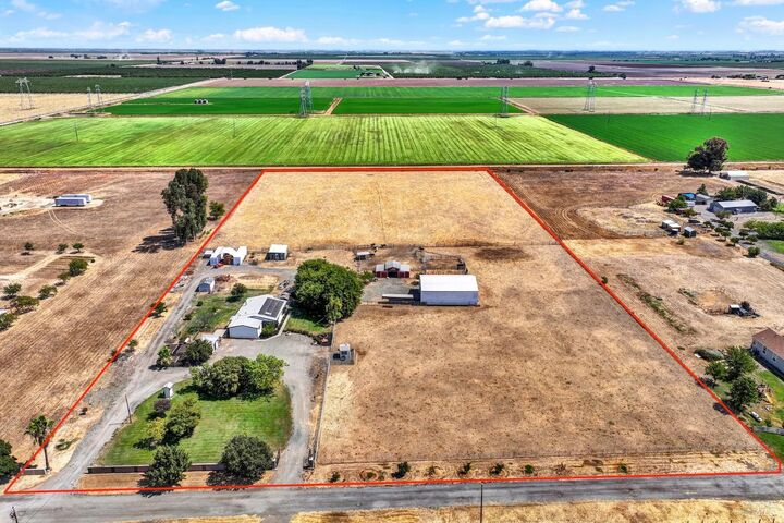 Property Photo:  8498 Freedom Lane  CA 95694 