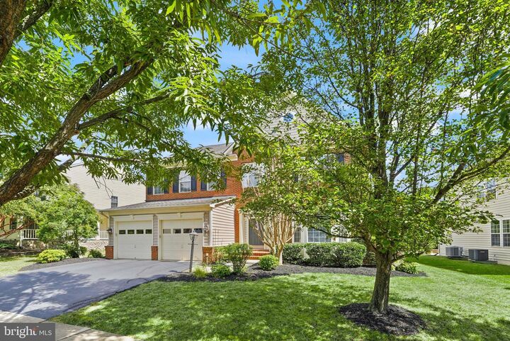 Property Photo:  19296 Creek Field Circle  VA 20176 