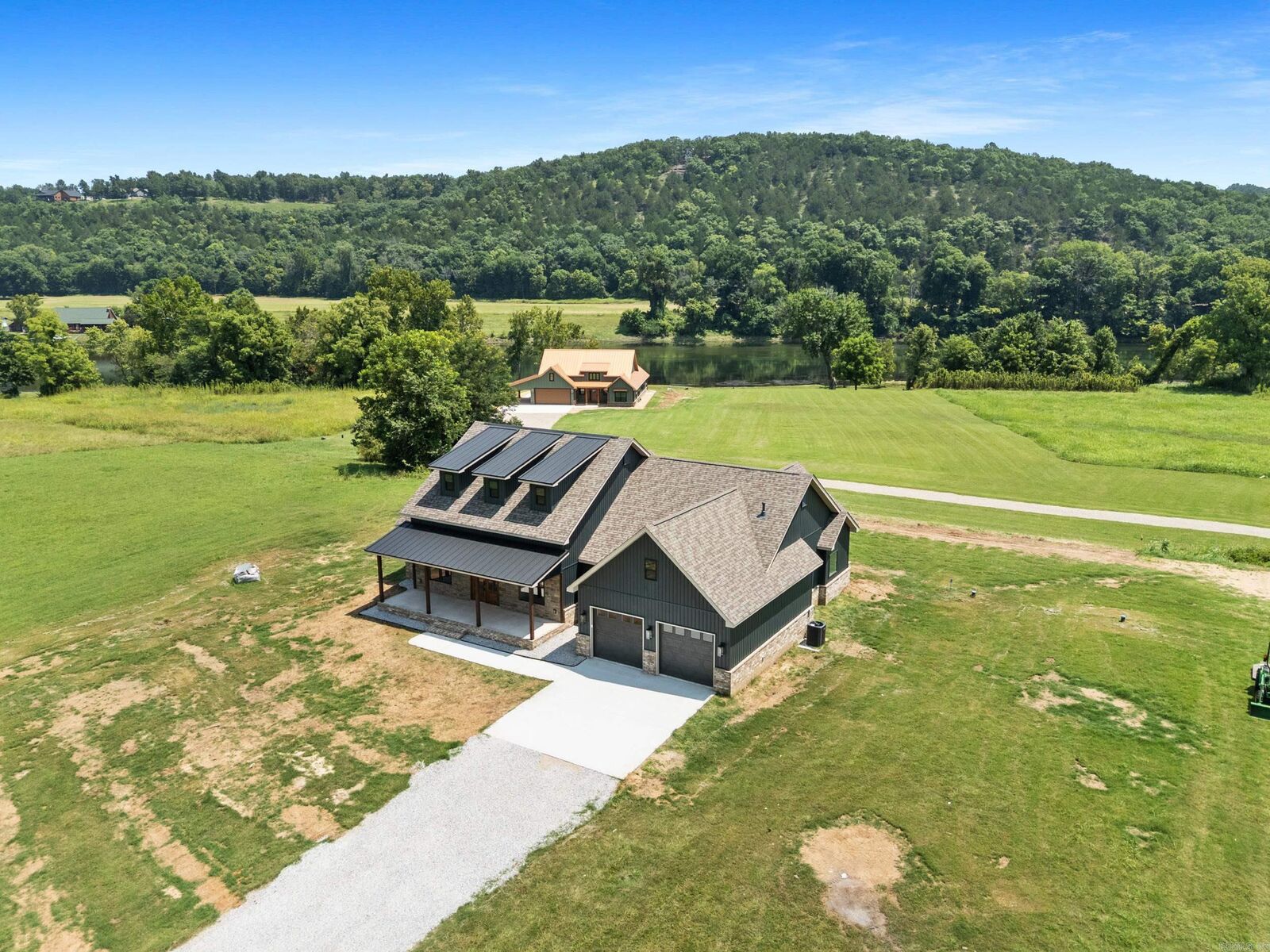 Property Photo: 285 Dry Fly Court AR 72634