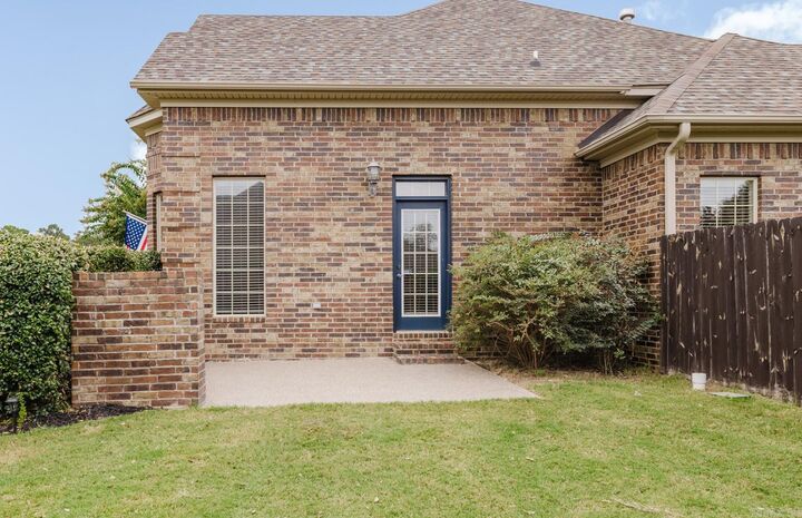 Property Photo: 711 Sedgefield Drive AR 72022