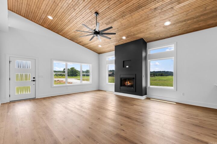 Property Photo: 336 Dry Fly Court AR 72634