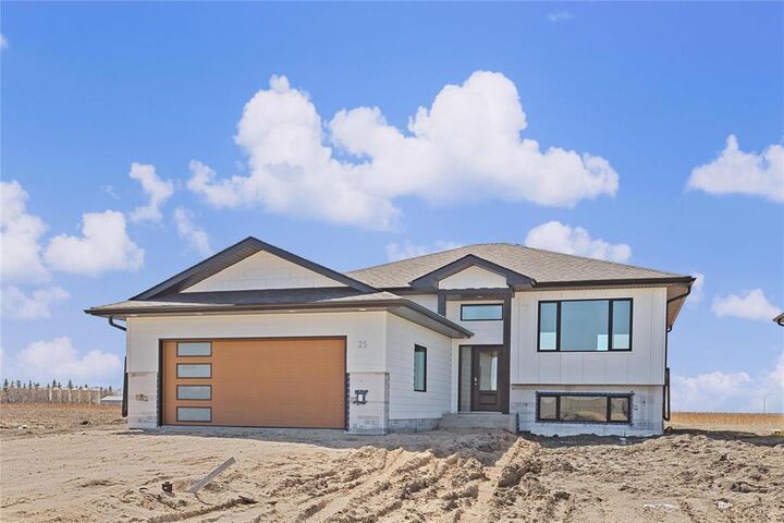 1 Reed Cove  Anola MB R5L 0L5 photo