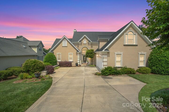Property Photo:  17825 Spinnakers Reach Drive  NC 28031 