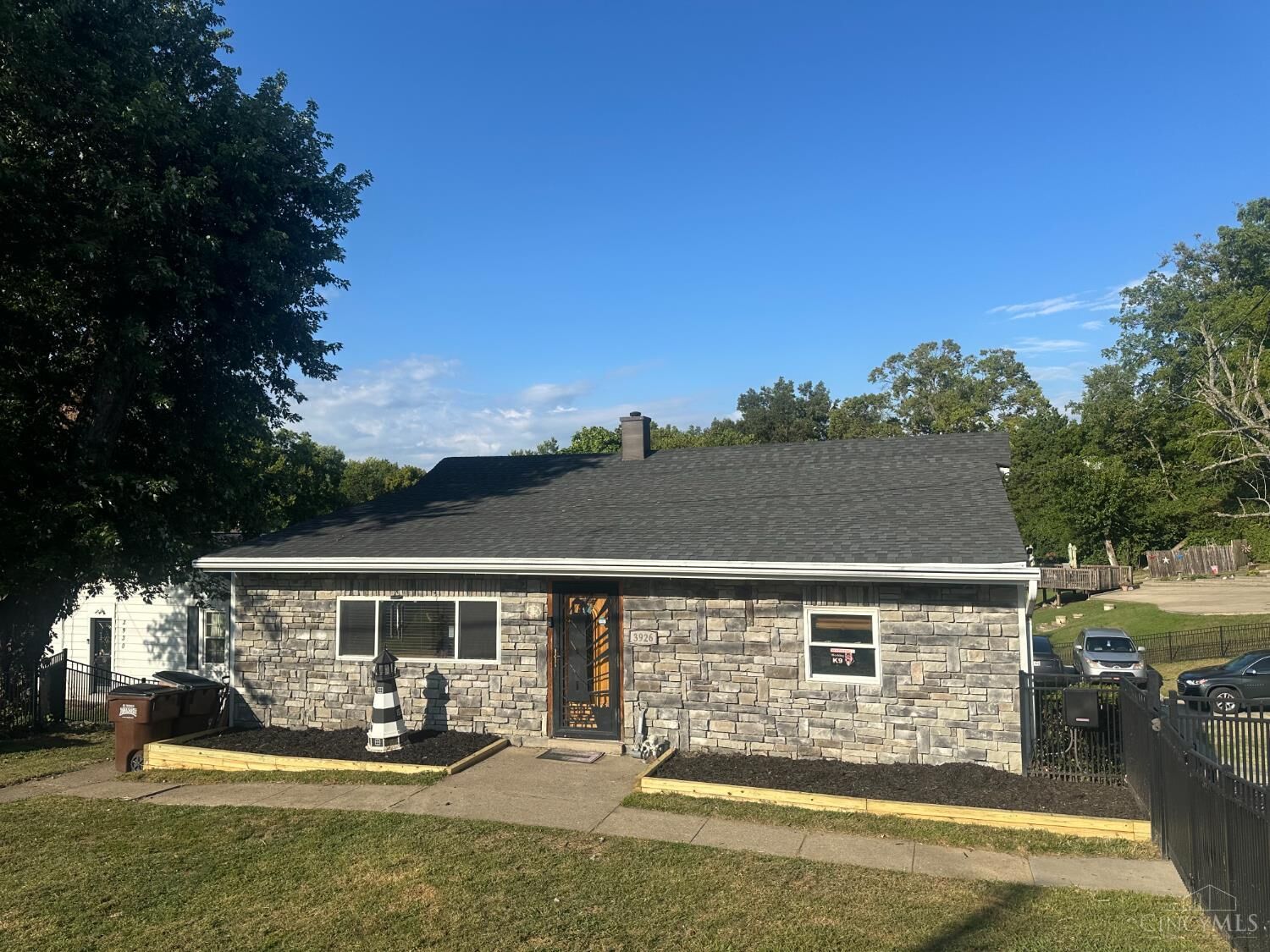 Property Photo: 3926 Ebenezer Road OH 45248