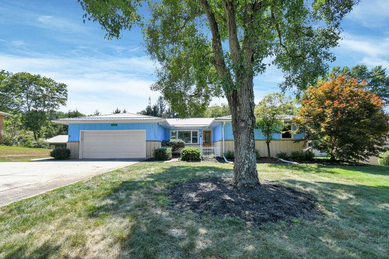 Property Photo:  236 Elm NE Drive  OH 43055 