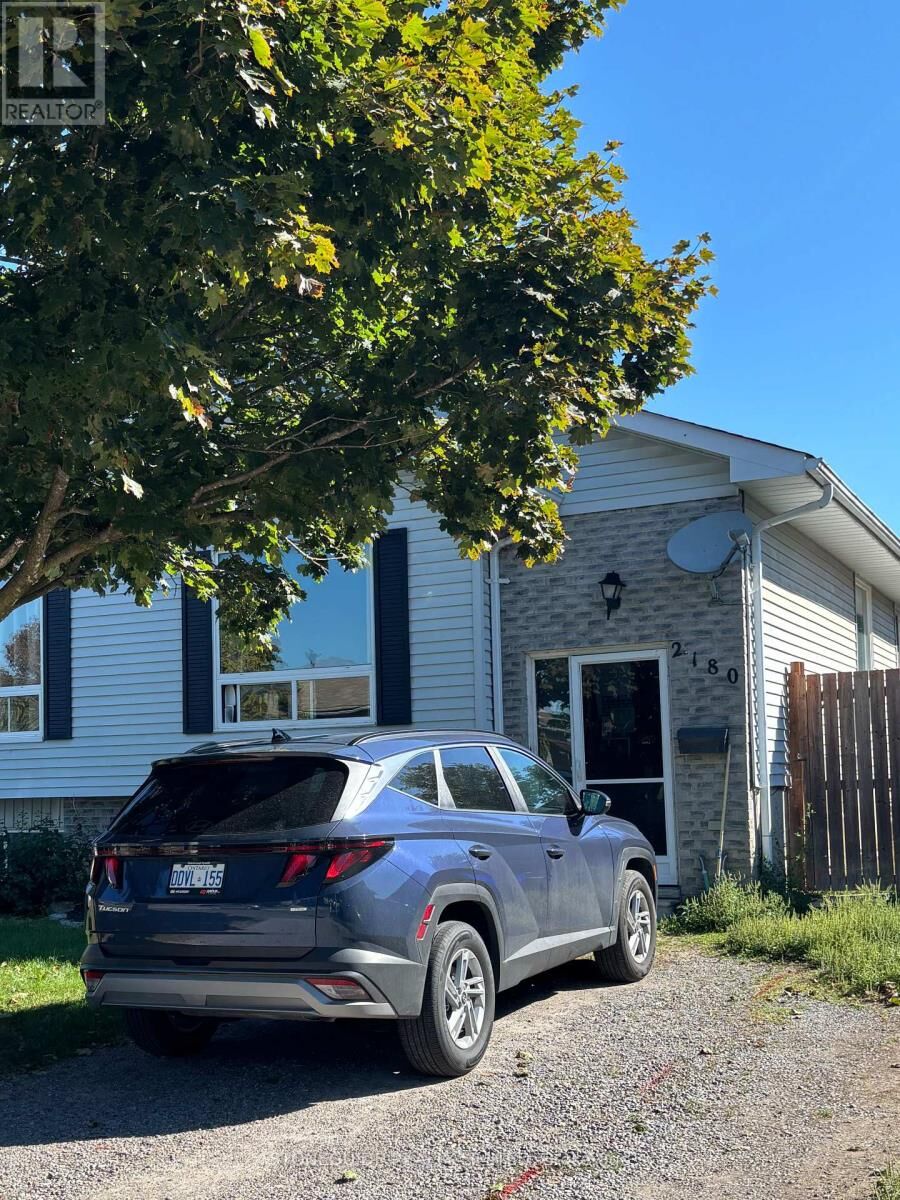 Property Photo: 2180 Easthill Drive ON K9L 1X3