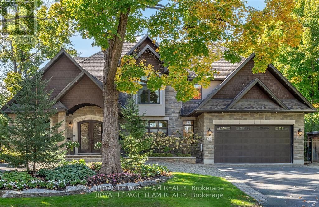 Photo de la propriété:  77 Placel Road  ON K1L 5B9 