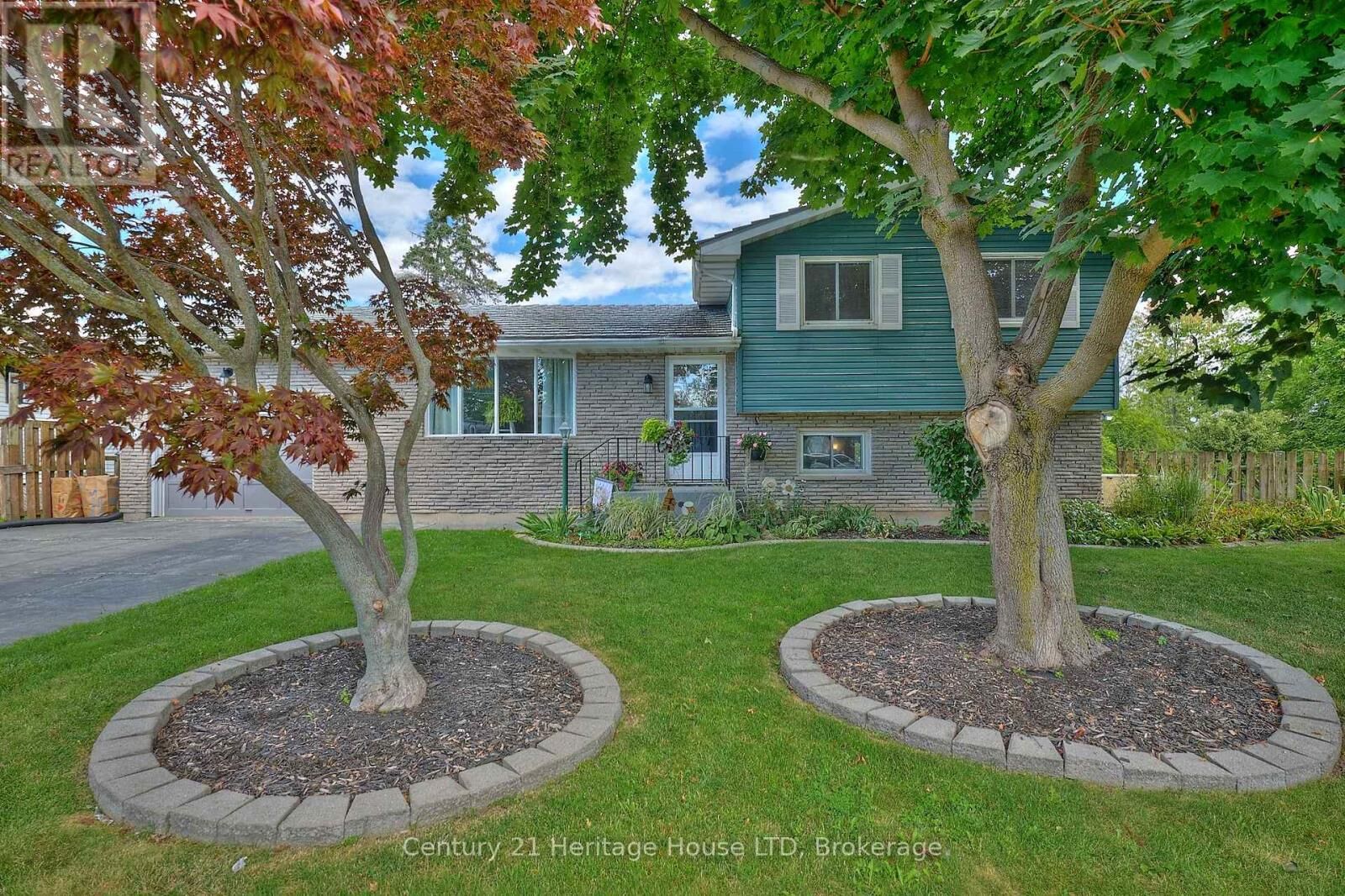 Property Photo: 15 Malkin Avenue ON L2A 5H9